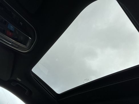 New 2025 Jeep Grand Cherokee L Altitude image 24