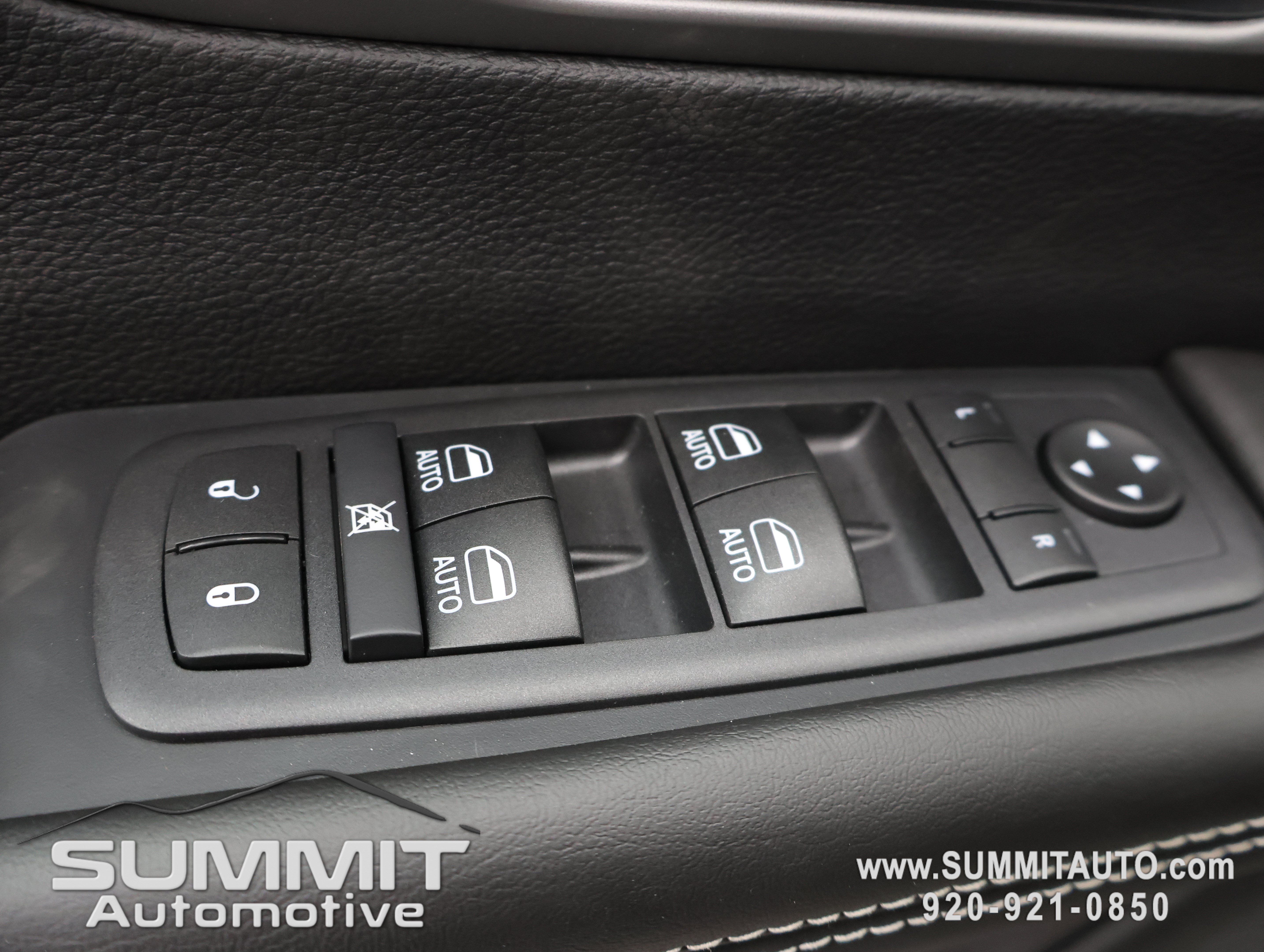 New 2027 Chrysler Pacifica Select AWD/4WD image 48