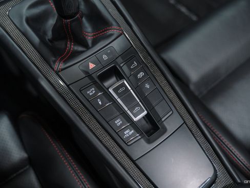 Used 2019 Porsche 911 Speedster RWD image 47