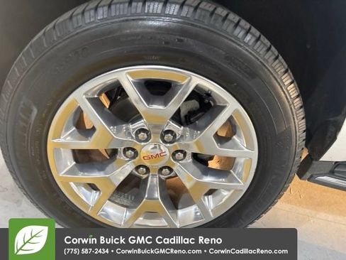 Certified 2016 GMC Yukon SLT w/ Open Road Package AWD/4WD image 41