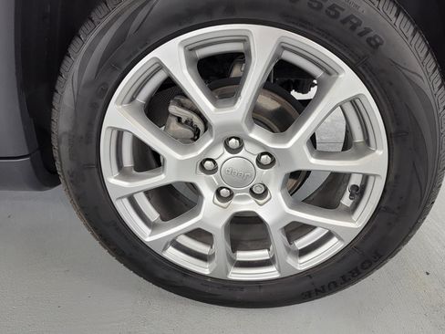 Used 2022 Jeep Compass Latitude AWD/4WD image 10