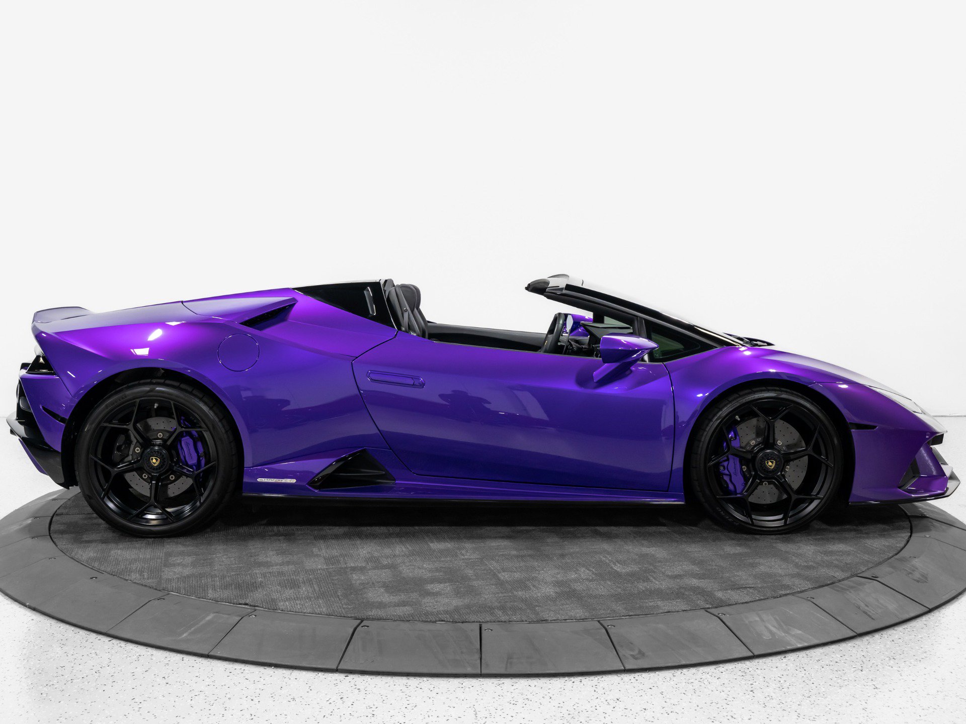 Used 2020 Lamborghini Huracan EVO AWD/4WD image 10