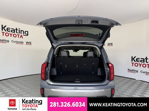 Used 2025 Kia Telluride S AWD/4WD image 17
