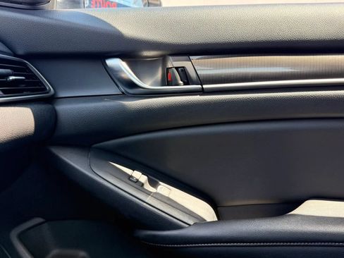 Used 2019 Honda Accord Sport image 26