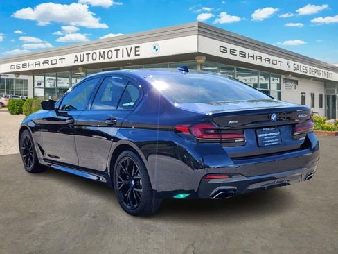 Used 2022 BMW 530e xDrive w/ M Sport Package image 5