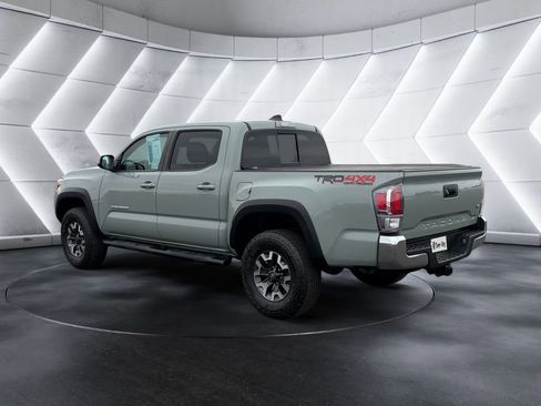 Used 2023 Toyota Tacoma TRD Off-Road AWD/4WD image 3
