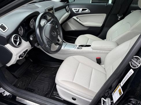 Used 2015 Mercedes-Benz GLA 250 image 9