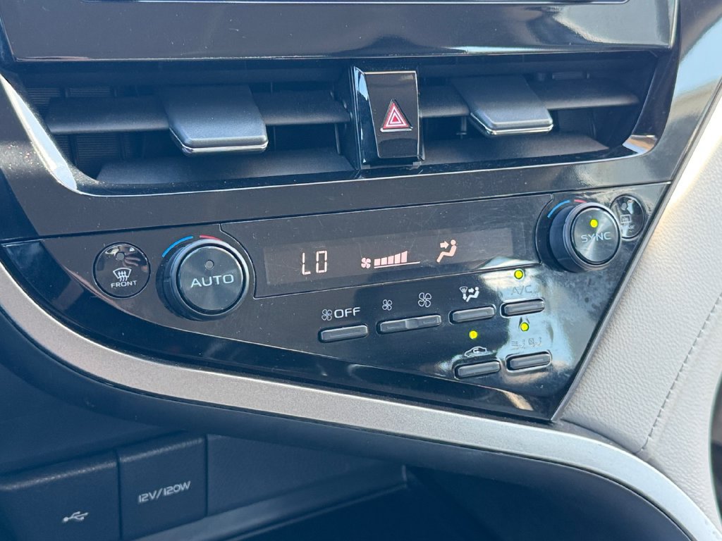 Certified 2021 Toyota Camry LE FWD image 23