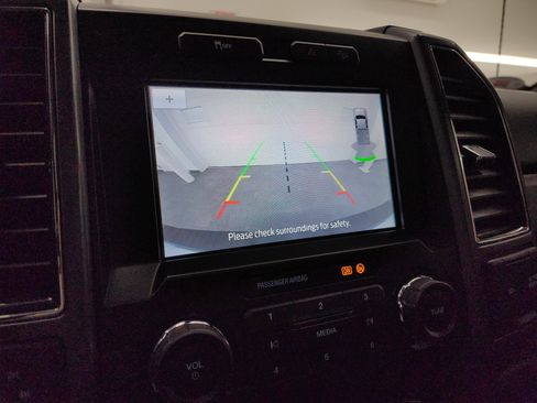 Used 2021 Ford F250 XLT w/ XLT Premium Package image 16