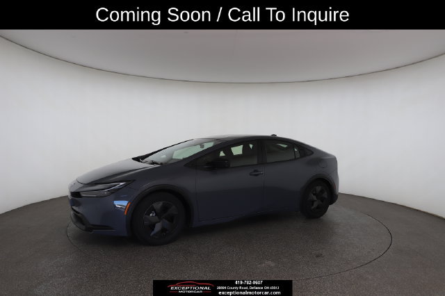 Used 2025 Toyota Prius LE FWD image 4
