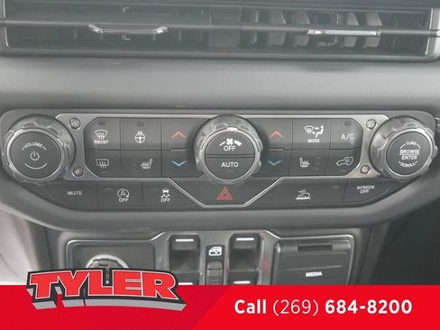 New 2026 Jeep Gladiator Rubicon w/ Steel Power Dome Hood Package AWD/4WD image 33