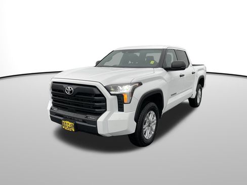 Used 2025 Toyota Tundra SR5 image 10