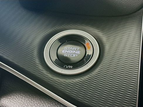 Certified 2025 Jeep Grand Cherokee L Altitude image 23