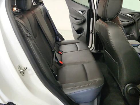 Used 2024 Buick Encore GX Sport Touring AWD/4WD image 36