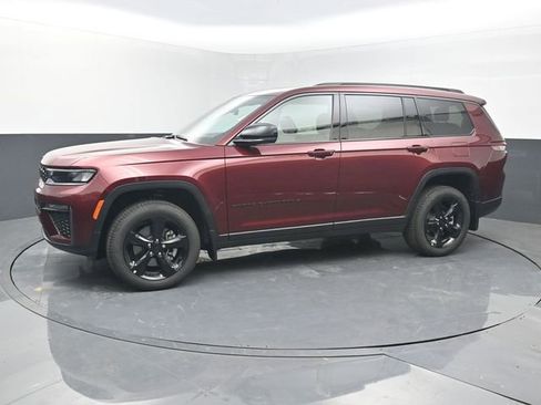 New 2026 Jeep Grand Cherokee L Limited w/ Limited Altitude Package AWD/4WD image 2