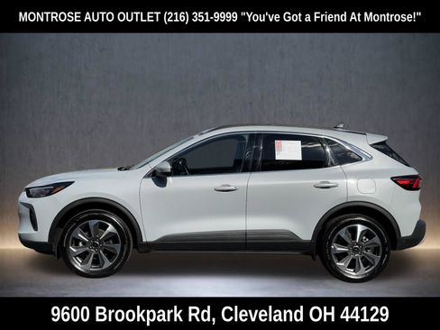 Used 2025 Ford Escape Platinum image 7