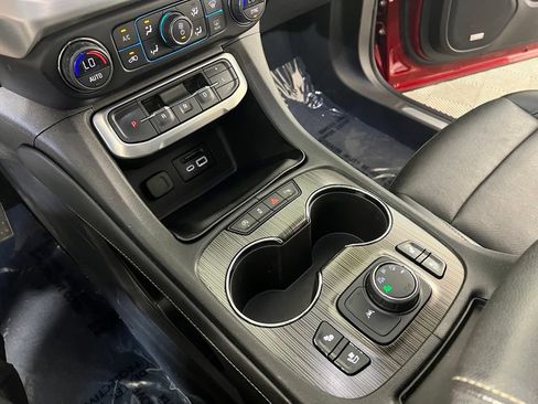 Used 2021 GMC Acadia SLT w/ Preferred Package AWD/4WD image 32