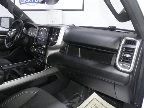 Used 2019 RAM 1500 Big Horn AWD/4WD image 22