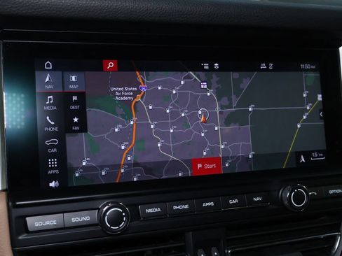 Used 2019 Porsche Macan image 33