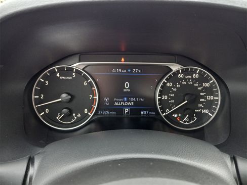 Used 2024 Nissan Altima 2.5 SV image 16