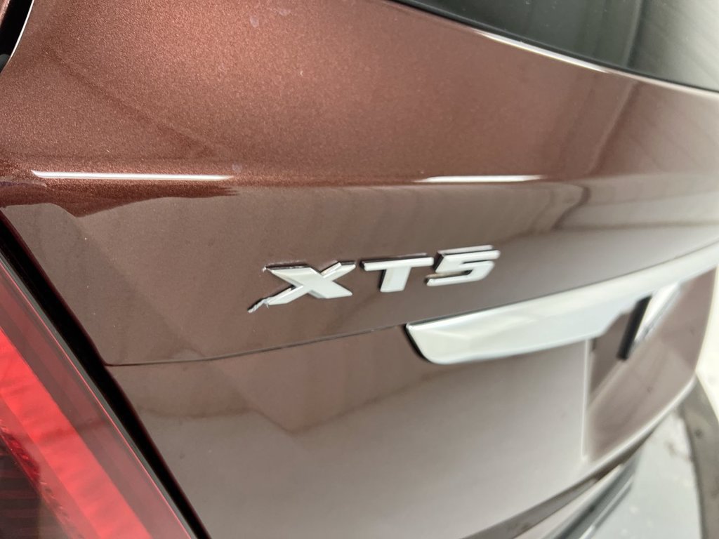 Used 2023 Cadillac XT5 Premium Luxury FWD image 27