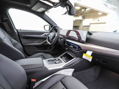 Used 2025 BMW i4 xDrive40i w/ Premium Package image 30