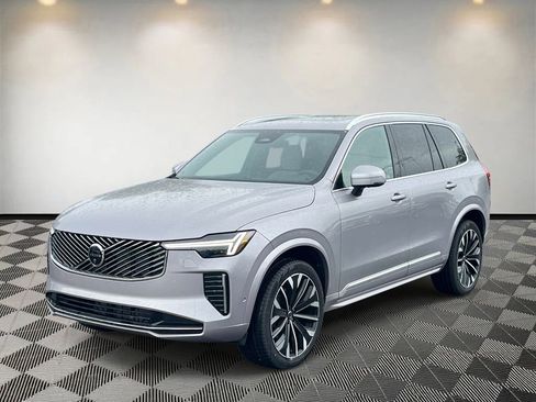 Certified 2026 Volvo XC90 B5 Plus AWD/4WD image 7