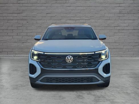 New 2026 Volkswagen Atlas Cross Sport SE FWD image 2