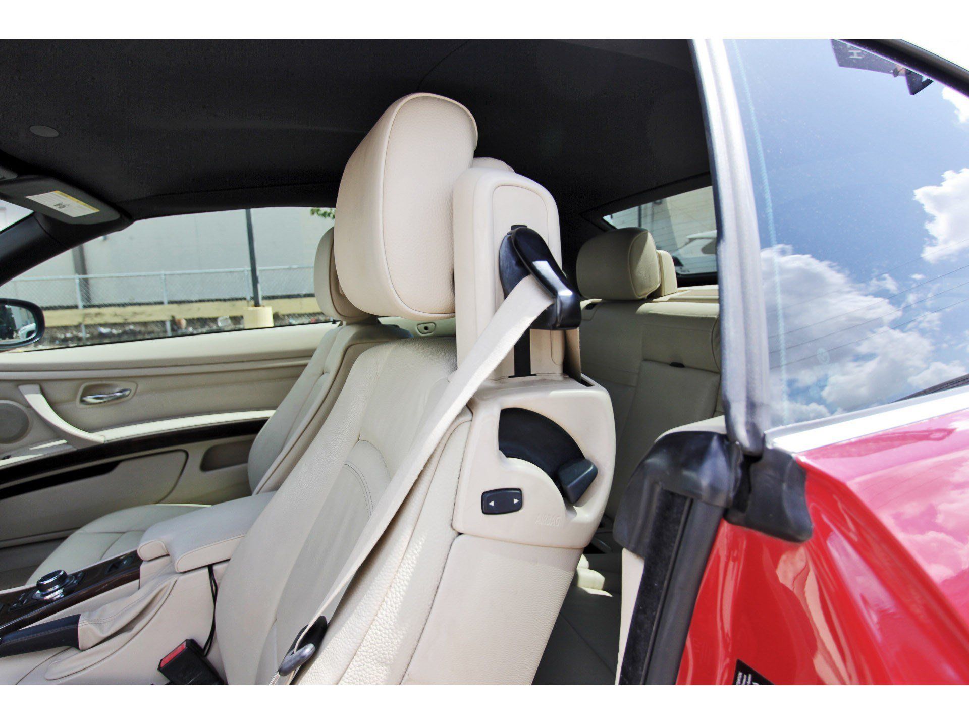 Used 2012 BMW 328i Convertible RWD image 37