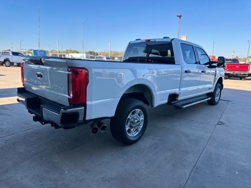 Used 2025 Ford F350 XLT image 2