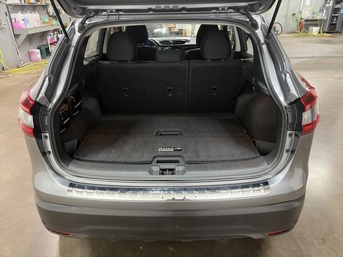 Used 2022 Nissan Rogue Sport SV AWD/4WD image 26