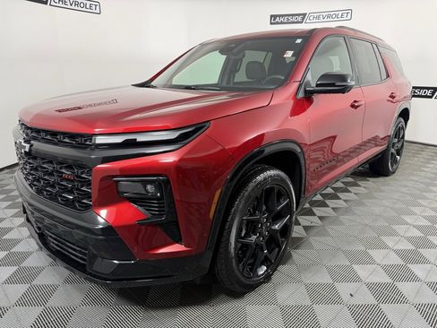 Used 2024 Chevrolet Traverse RS w/ LPO, Floor Liner Package image 2