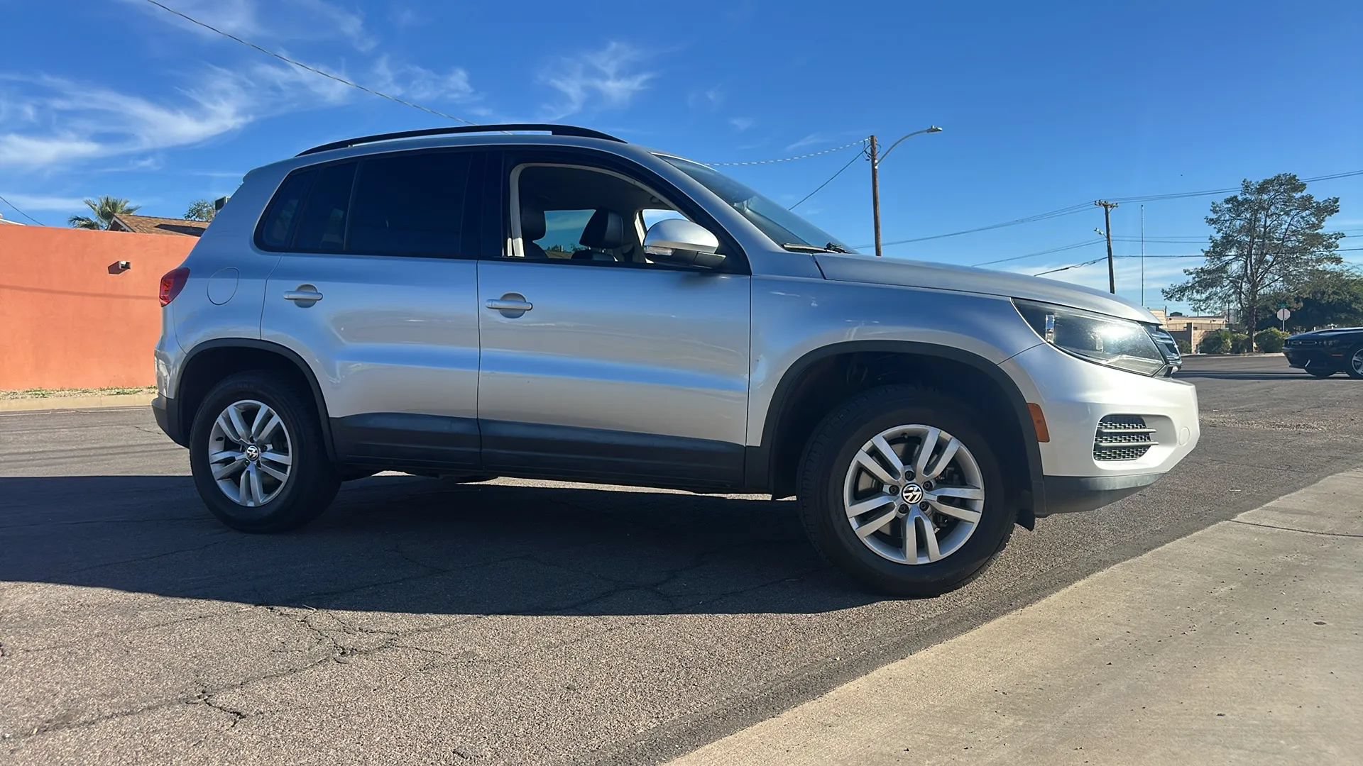 Used 2017 Volkswagen Tiguan S FWD image 18