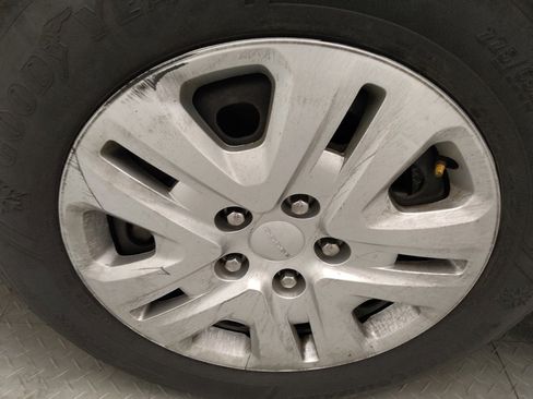 Used 2019 Dodge Journey SE image 31