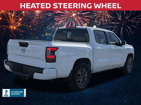 Used 2025 Nissan Frontier SV w/ SV Convenience Package RWD image 5