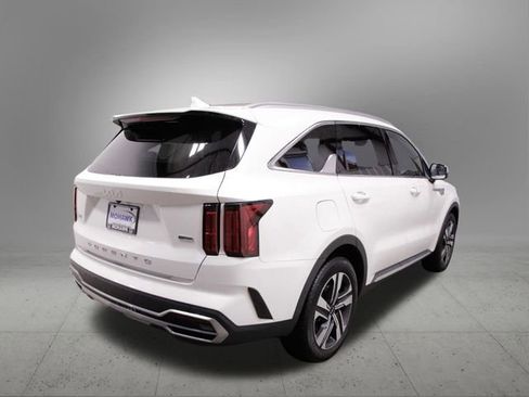 Used 2022 Kia Sorento SX Prestige w/ Panoramic Sunroof Package image 7