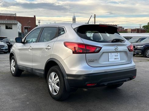 Used 2018 Nissan Rogue Sport S FWD image 8