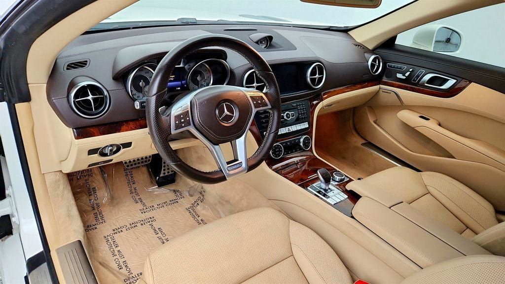 Used 2015 Mercedes-Benz SL 400 image 12