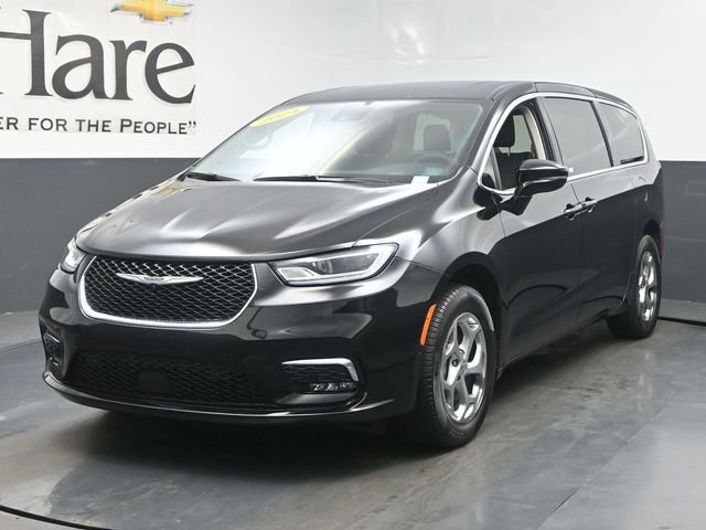 Used 2024 Chrysler Pacifica Limited AWD/4WD image 38