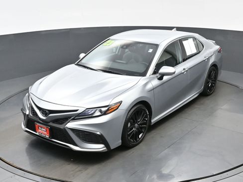Used 2023 Toyota Camry XSE FWD image 34