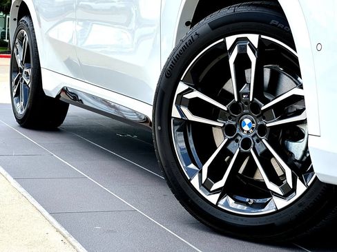 New 2026 BMW X1 xDrive28i w/ Technology Package AWD/4WD image 2