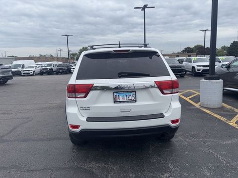 Used 2013 Jeep Grand Cherokee Laredo w/ Laredo E Group AWD/4WD image 5
