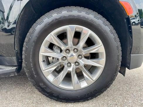 Used 2022 Chevrolet Tahoe Premier AWD/4WD image 33