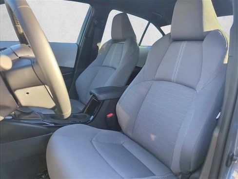 Certified 2025 Toyota Corolla SE image 17