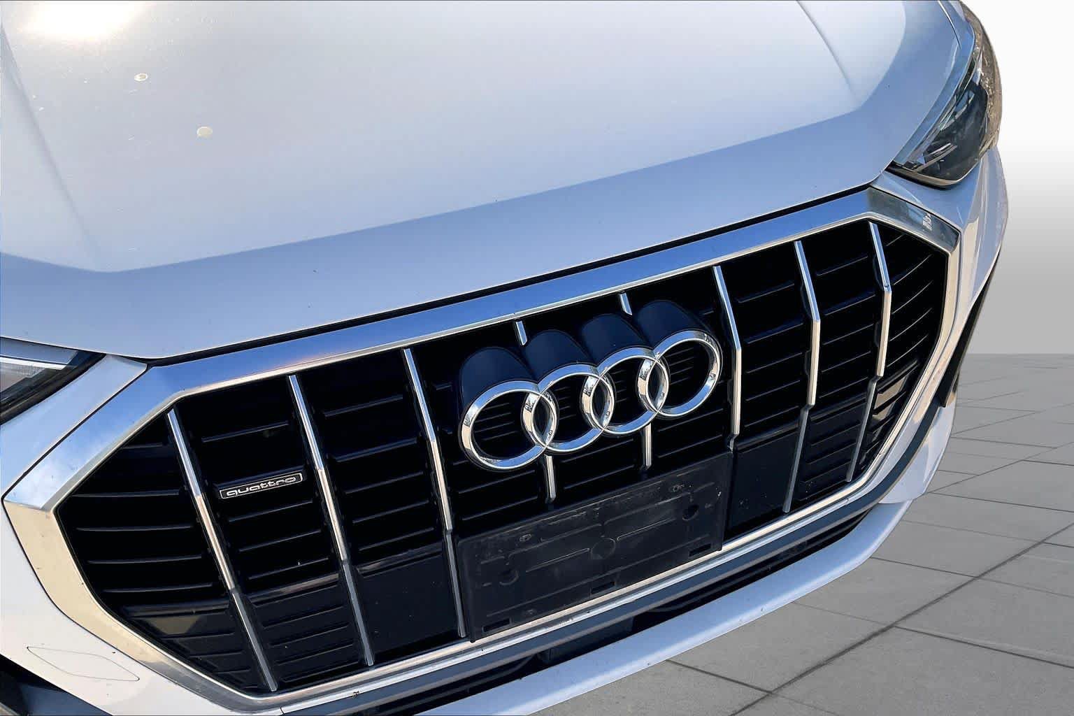 Used 2020 Audi Q3 2.0T Premium w/ Convenience Package AWD/4WD image 29