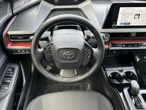 Used 2026 Toyota Prius Plug-In Hybrid image 15