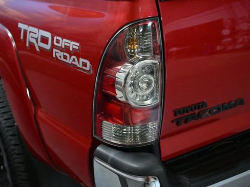 Used 2015 Toyota Tacoma Base w/ TRD Off-Road Package image 22