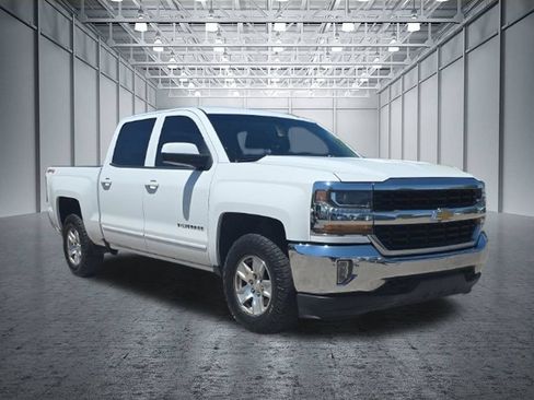 Used 2017 Chevrolet Silverado 1500 LT w/ All Star Edition AWD/4WD image 8