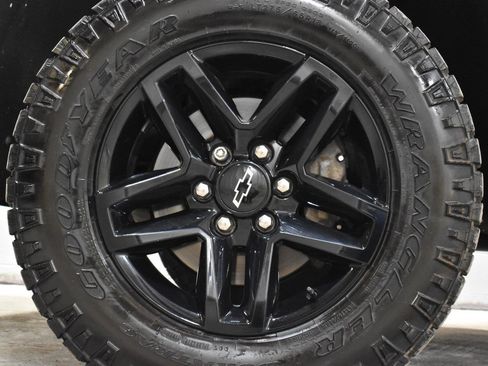 Used 2020 Chevrolet Silverado 1500 Custom Trail Boss w/ Custom Convenience Package image 29