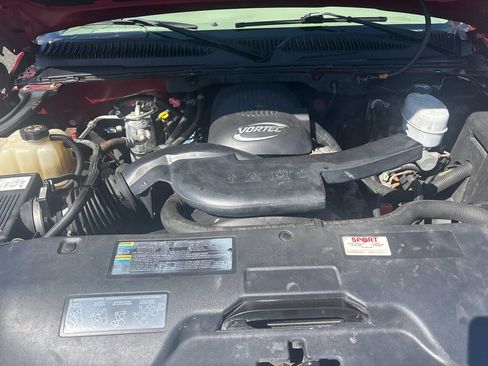 Used 2004 Chevrolet Suburban LS w/ Preferred Equipment Group image 48